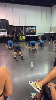 The Phoenix Ab Roller @thefitexpo Training Zone!